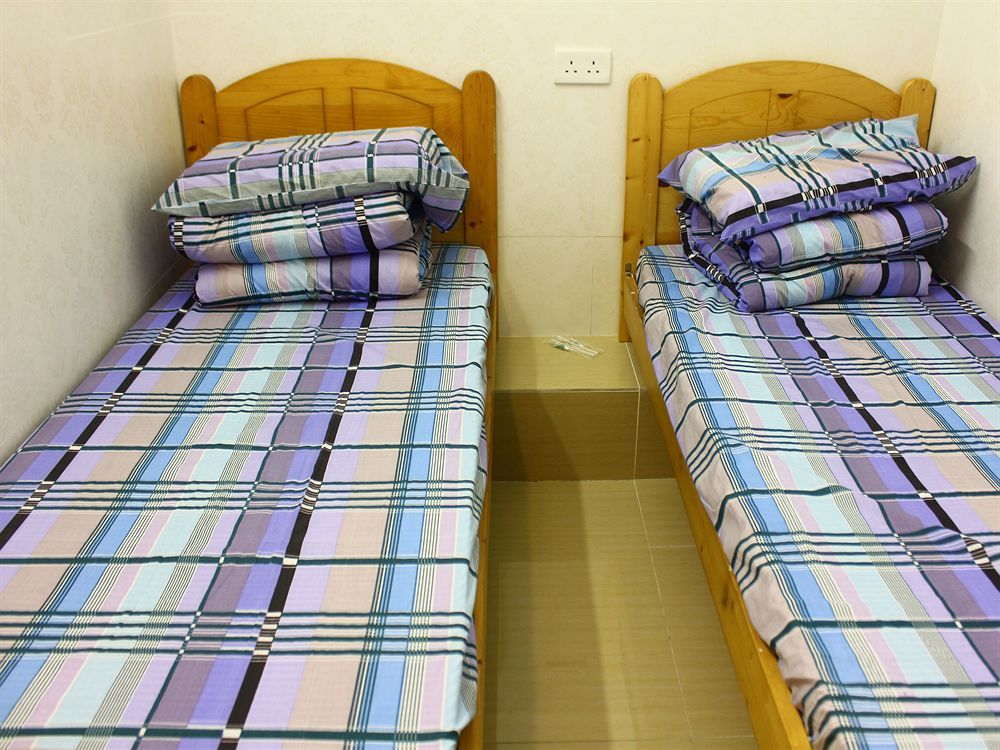 Kam Fu Guesthouse Цзюлун Экстерьер фото